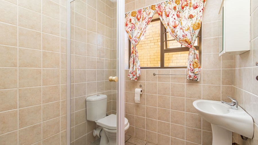 3 Bedroom Property for Sale in Kleinmond Western Cape